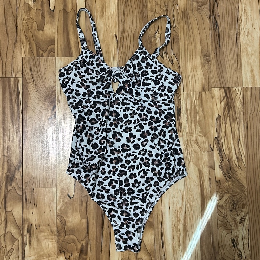 SHEIN Maternity Swimsuit